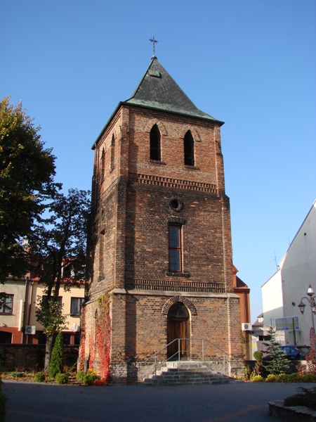 Dzwonnica przy kościele Parafii św. Michała Arch.
